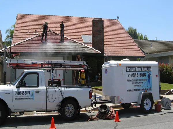 Roof washing service